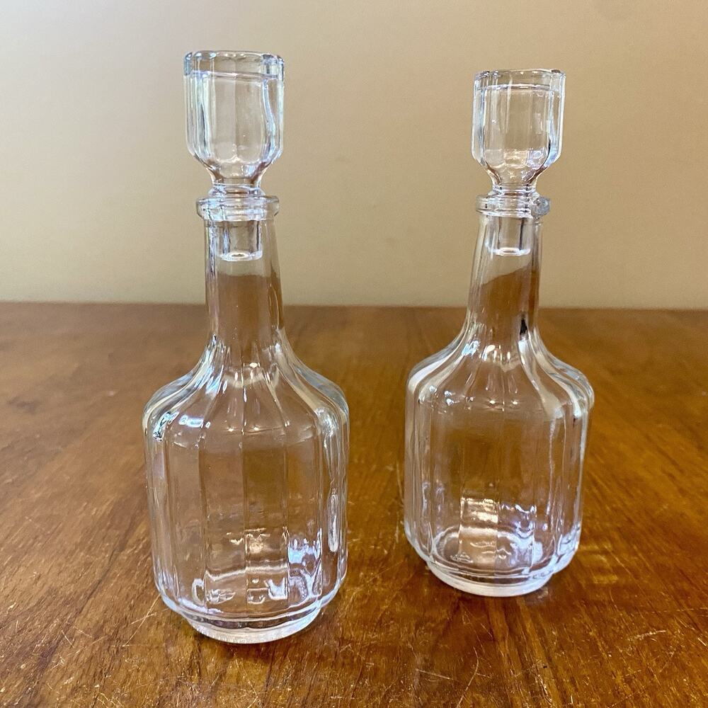 Vintage Oil and Vinegar Cruet Glass Bottles With Glass Stoppers 6.5” 1960’s